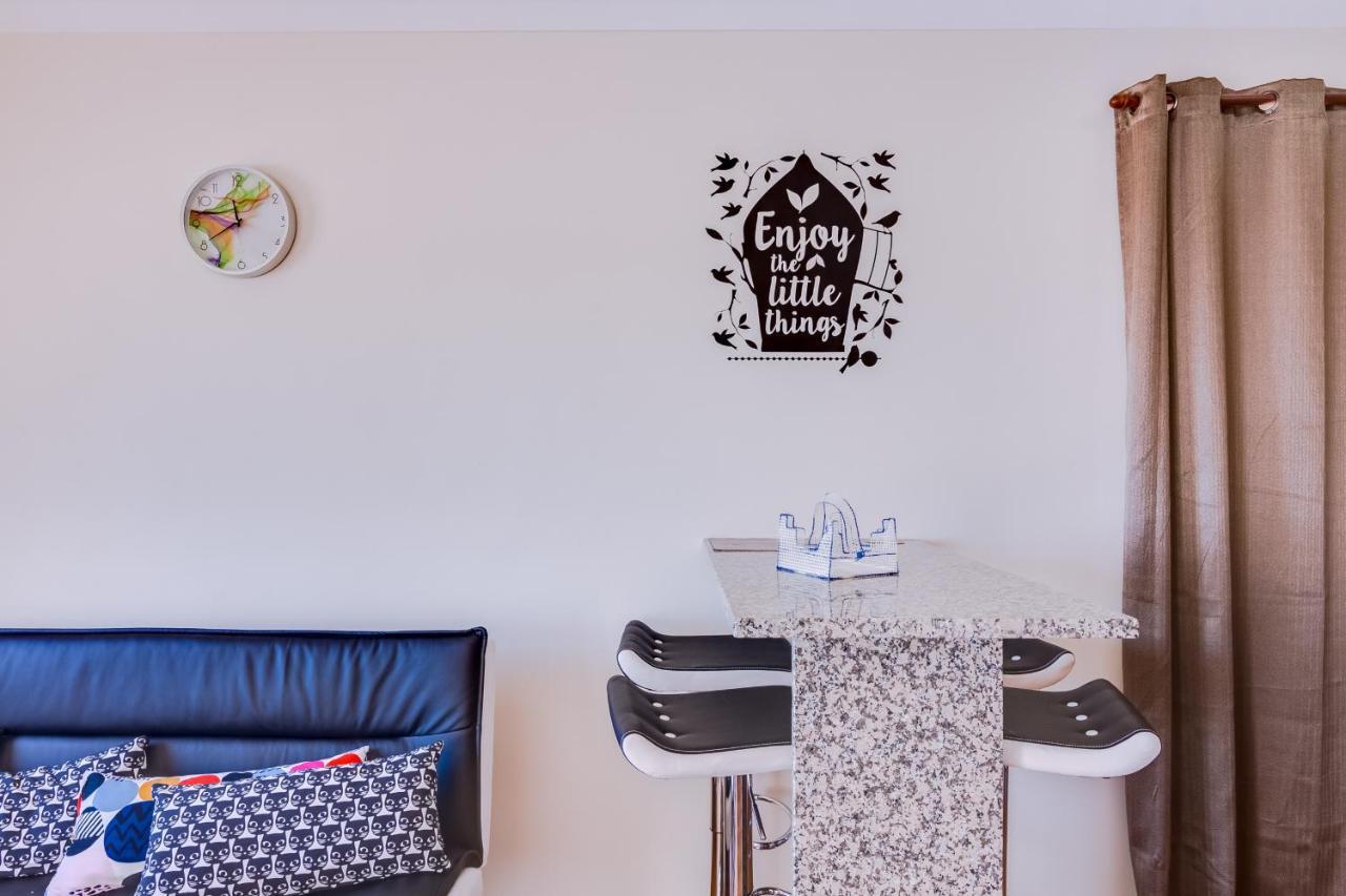 Sky - Wonderful View To The Beach - Quarteira Bagian luar foto